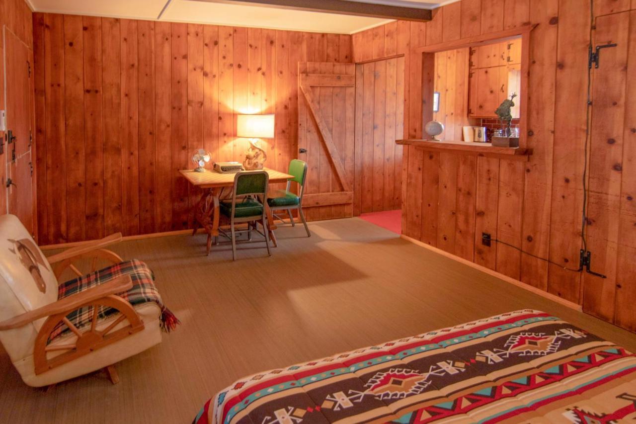 Joshua Tree Ranch House Motel Buitenkant foto